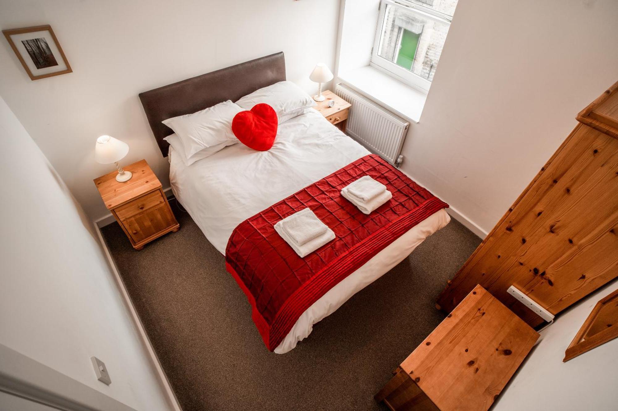 The Torrs Apartments New Mills 외부 사진